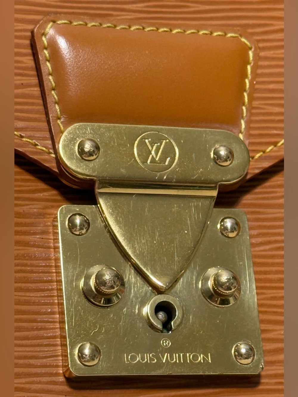 Louis Vuitton Vintage Pochette Sellier Dragonne Clutch Epi Leather - Picture 7 of 14